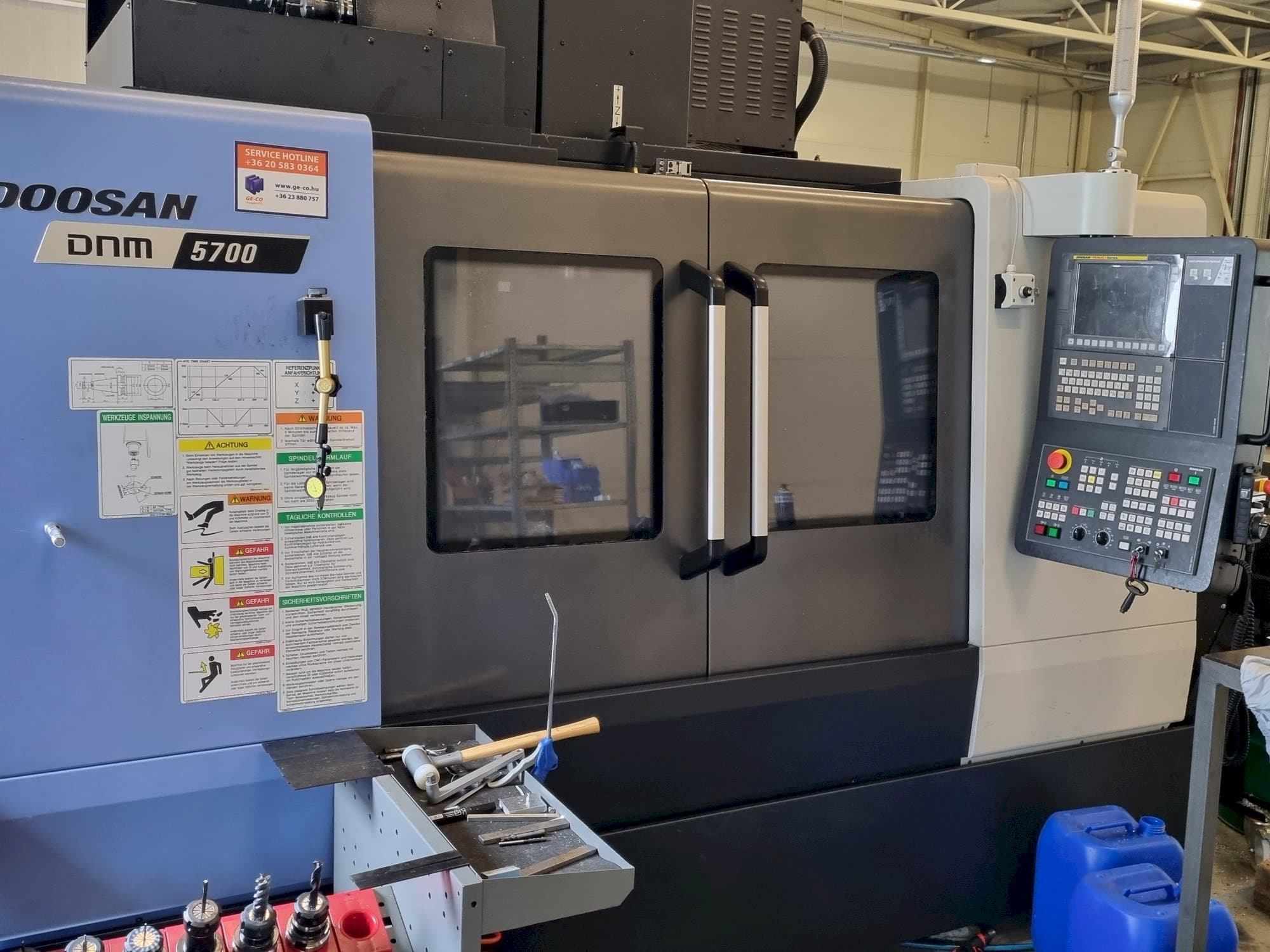 Front view of DOOSAN DNM 5700  machine