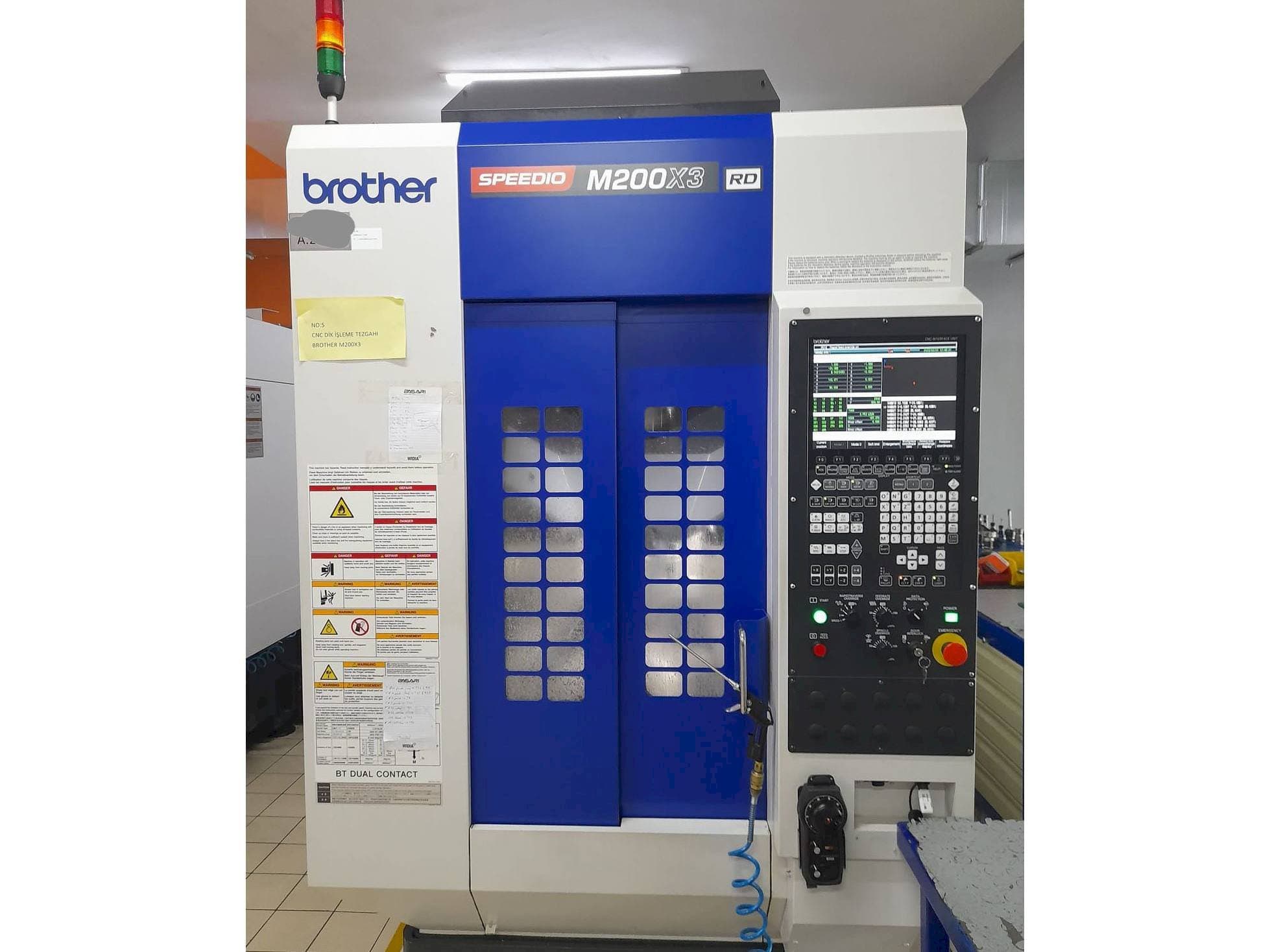 Front view of Brother M200X3  machine
