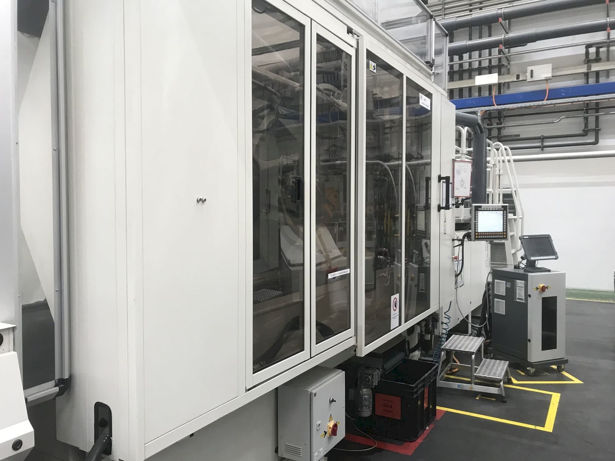 Left side view of Husky H500 RS 65/60  machine