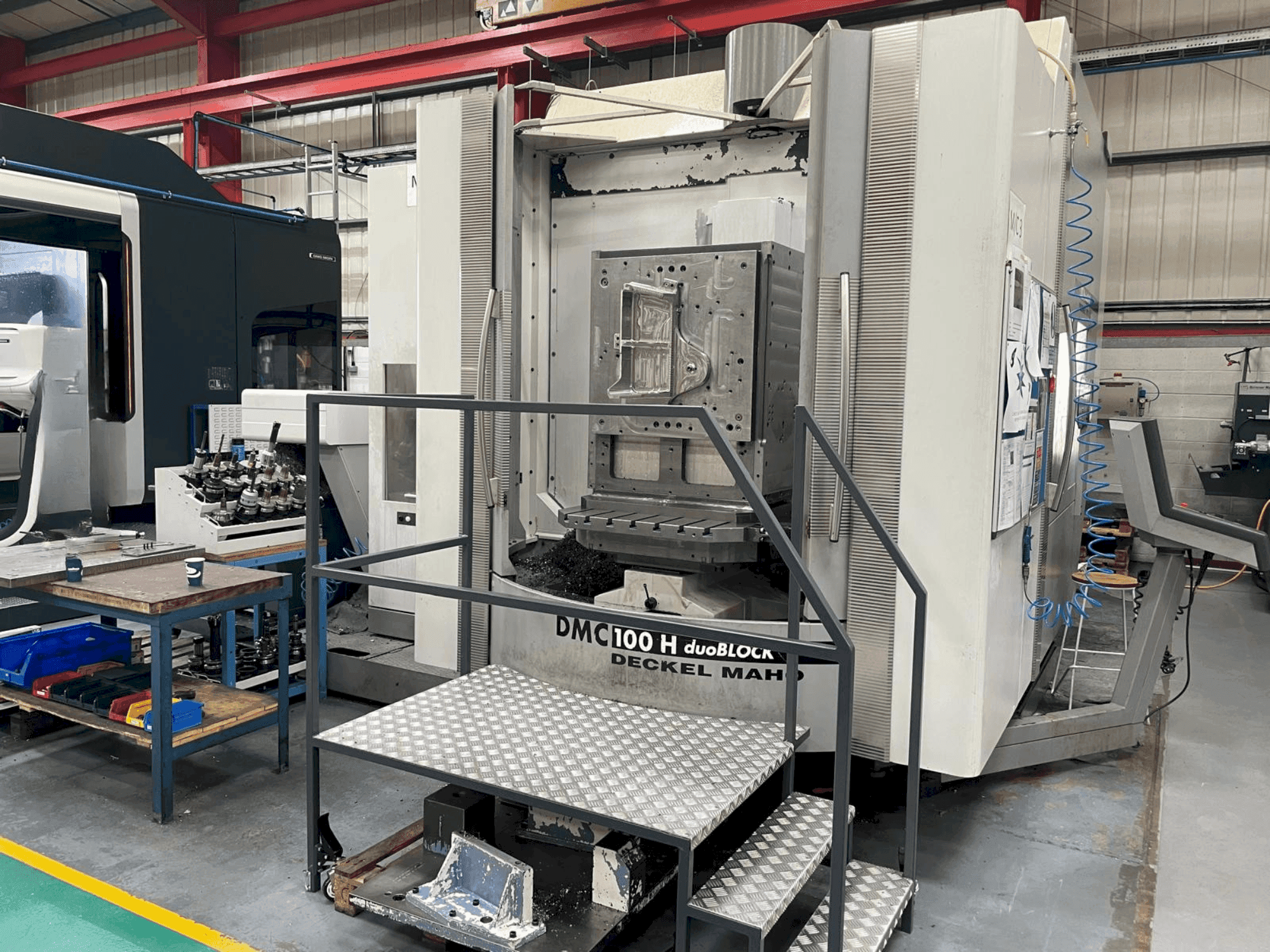 Front view of DMG DECKEL MAHO DMC 100H duoBLOCK  machine