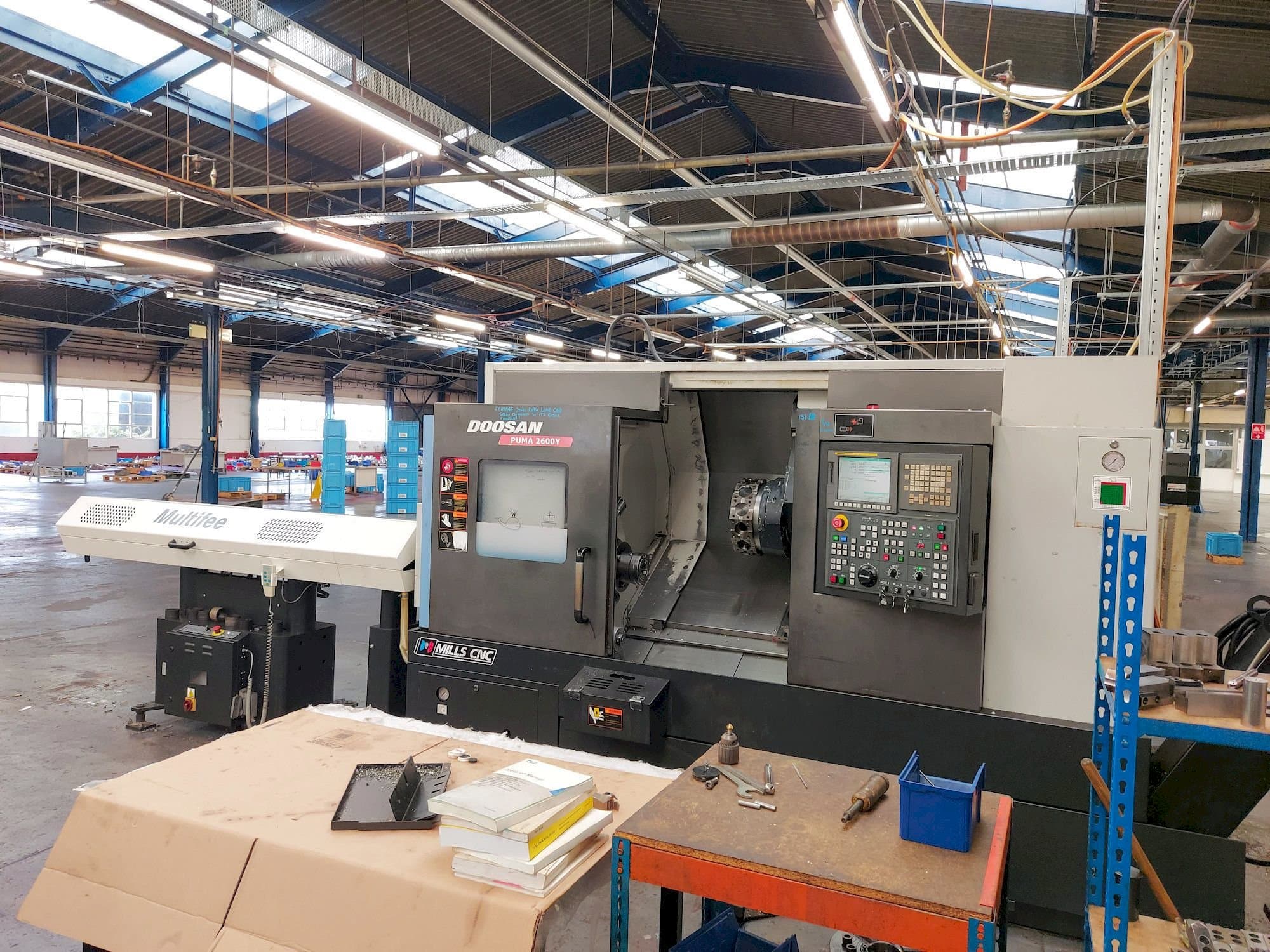 Front view of Doosan Puma 2600Y  machine