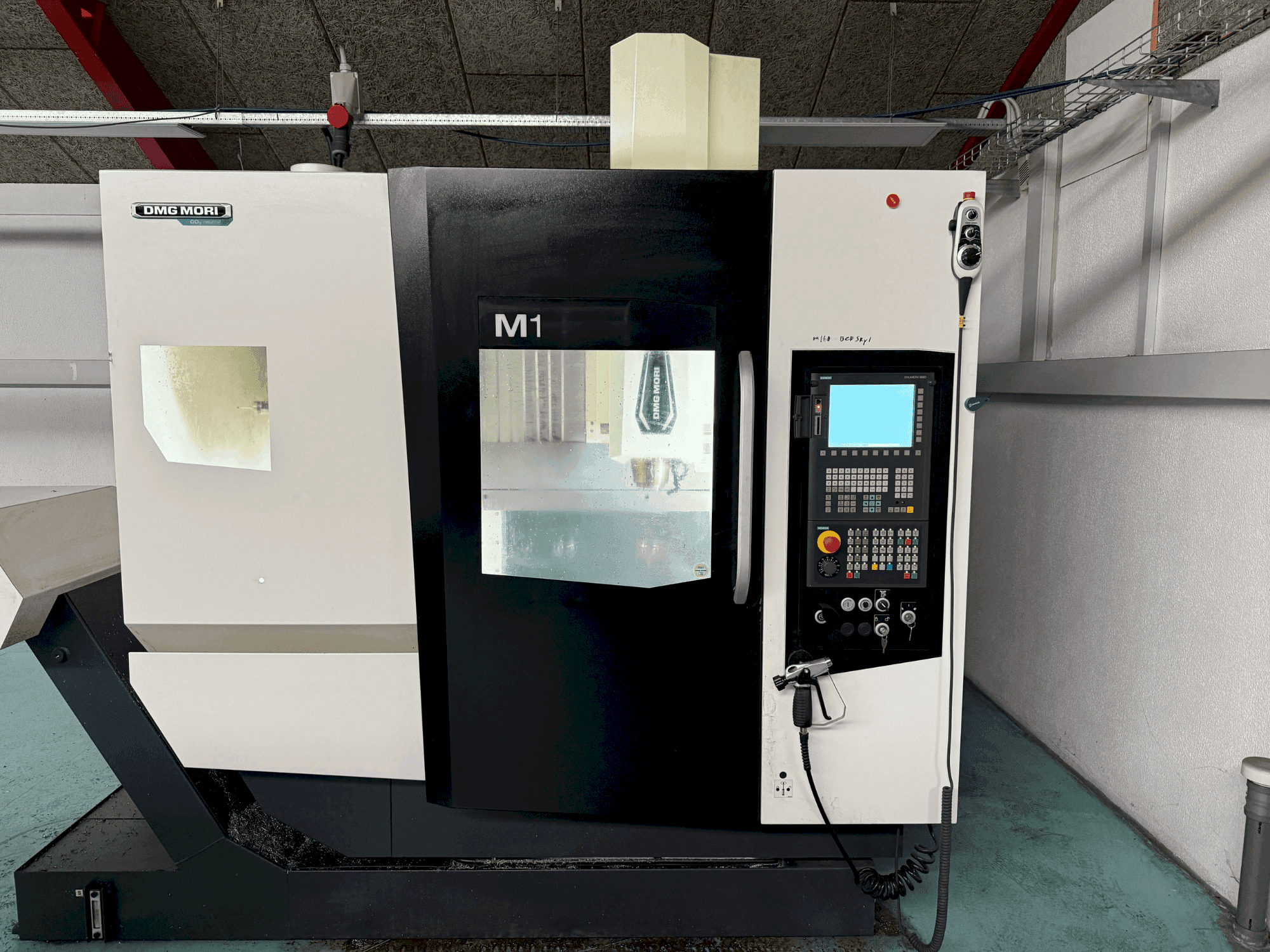 Front view of DMG MORI M1 Pro  machine