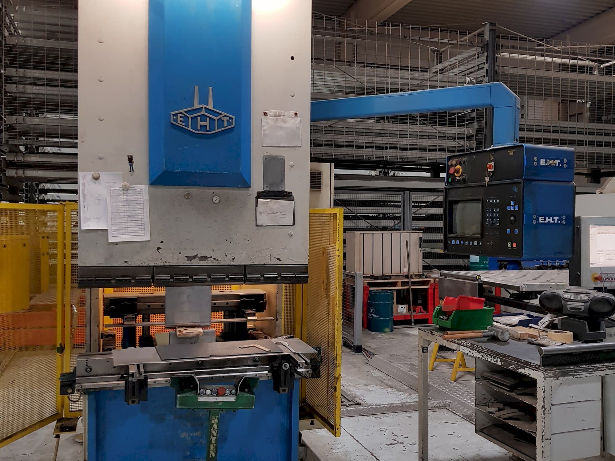 Front view of EHT EHP 5.5-12  machine