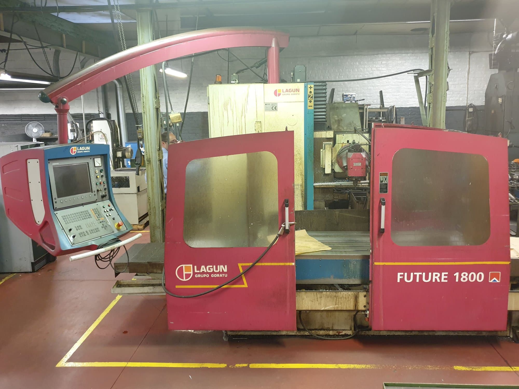 Front view of LAGUN FUTURE 1800 Machine