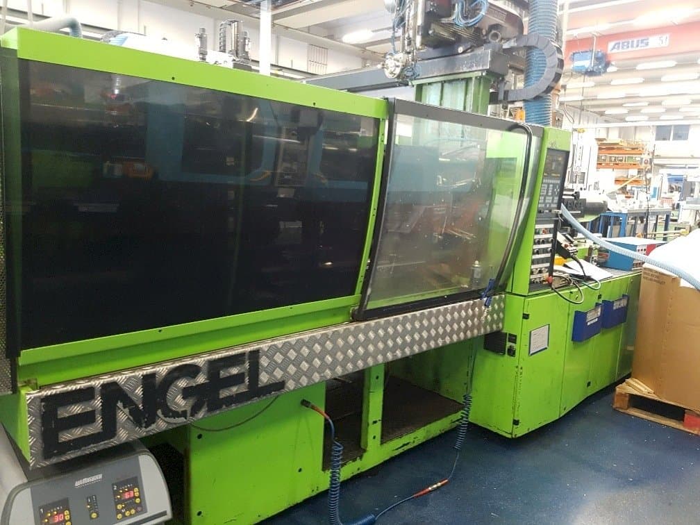 Front view of ENGEL ES 600/145 ST  machine