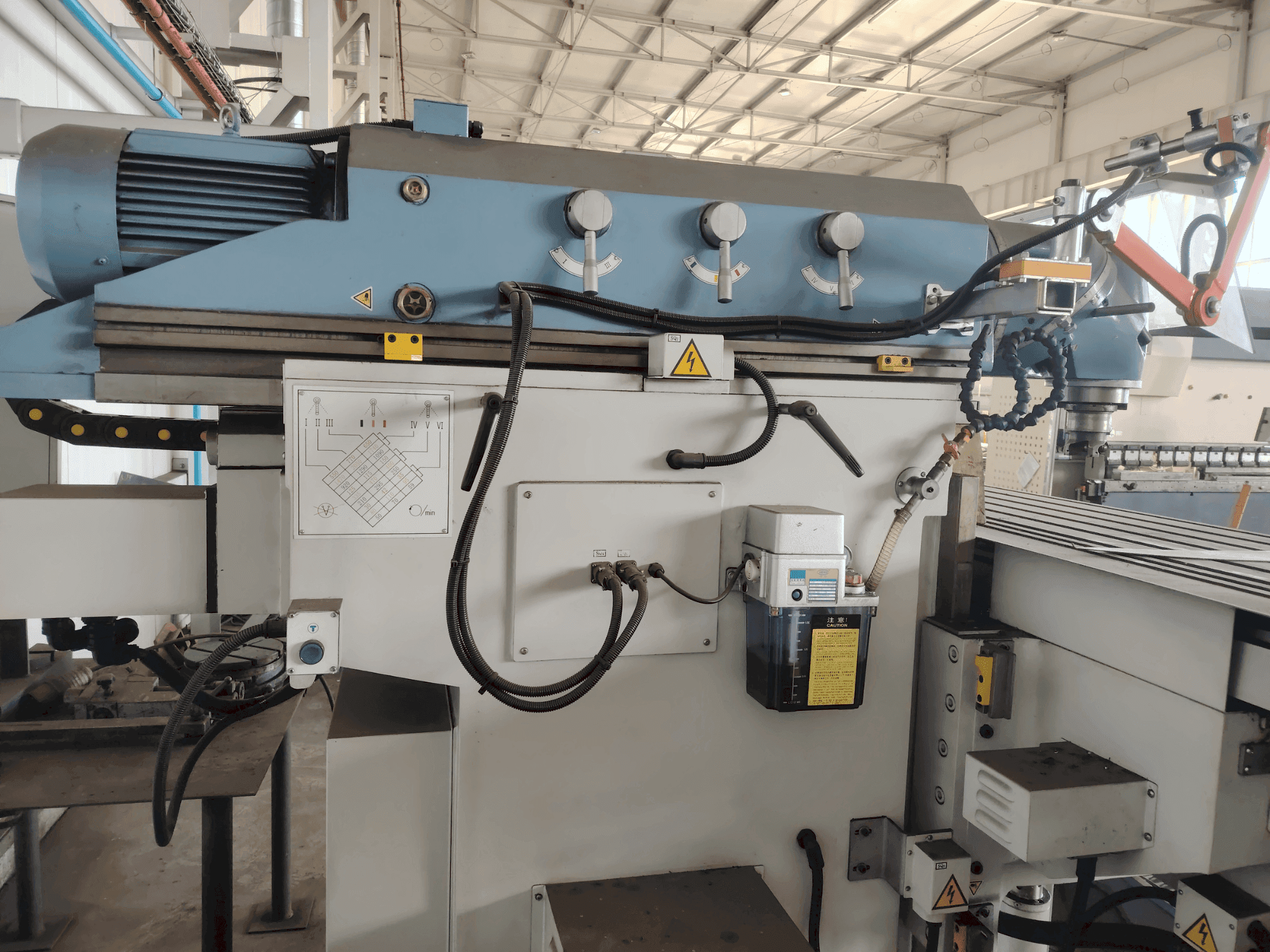 Front view of Bernardo Variomill FU 2000E Servo  machine