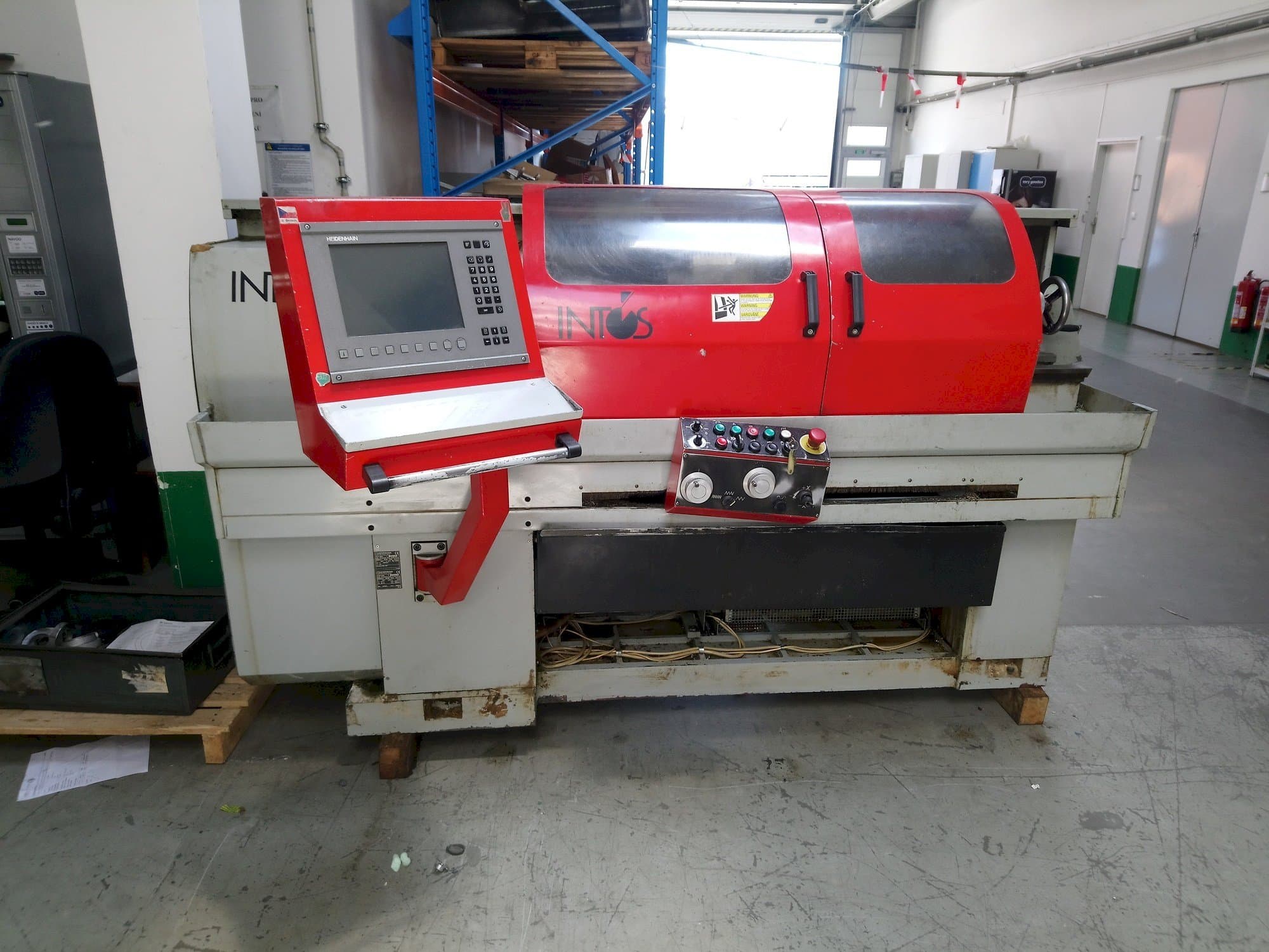 Front view of INTOS E-160  machine