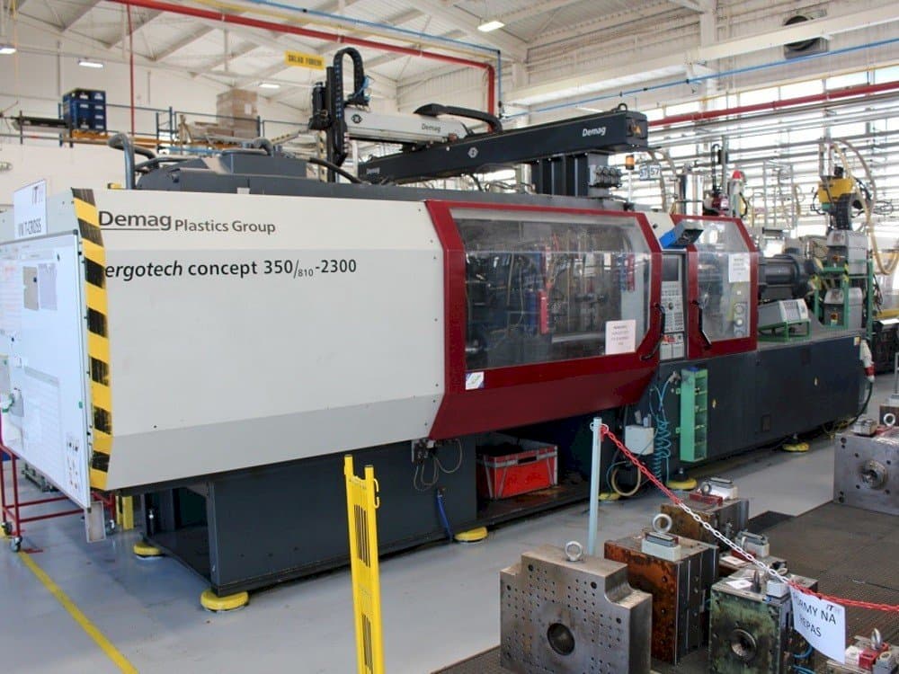 Left side view of DEMAG Ergotech 350/810-2300  machine