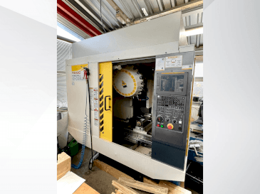 Front view of FANUC ROBODRILL α-D21LiB5  machine
