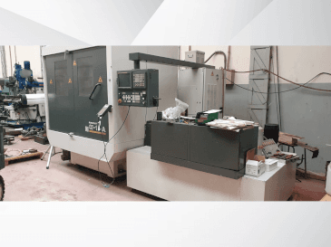 Front view of FANUC Aplha-1iA  machine