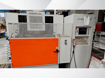 Front view of CHARMILLES Robofil 440SL  machine