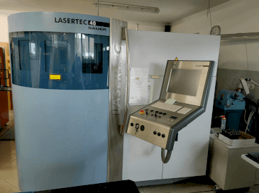 Front view of DMG SAUER LASERTEC 40  (2008)  machine