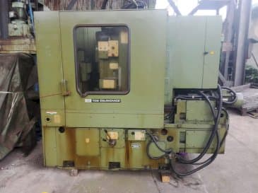 Front view of TOS OHA 16B  machine