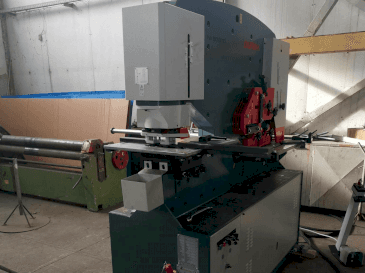 Front view of Durma IW 80/150 BTD  machine