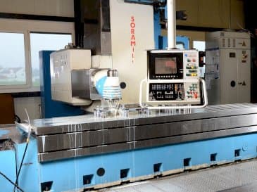 Front view of Soraluce Soramill SL 4000  machine