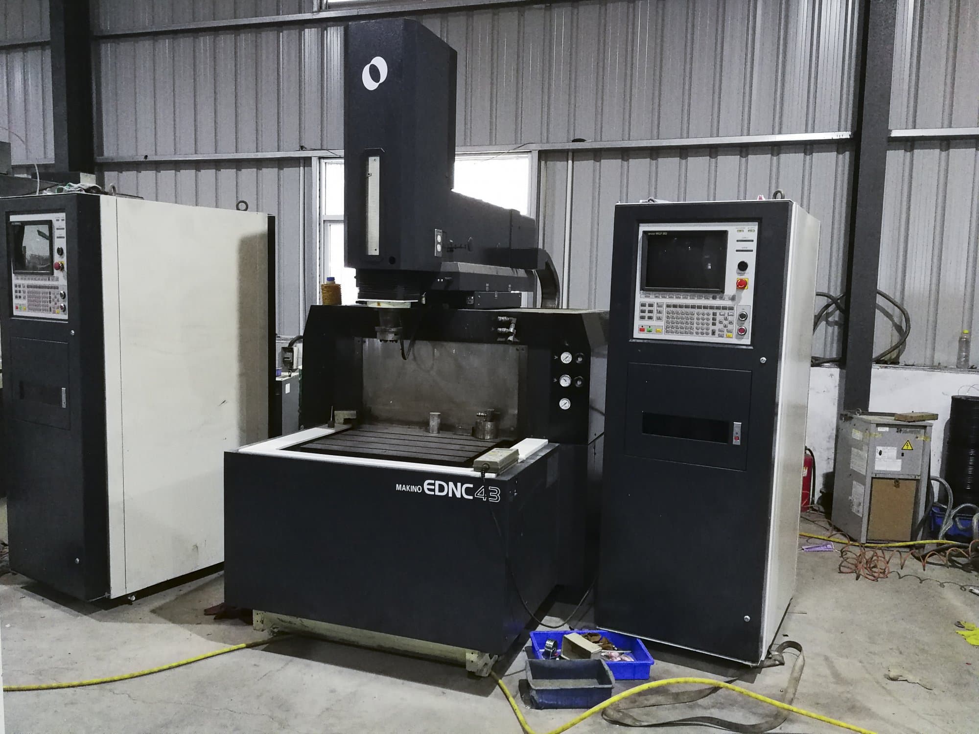 Front view of Makino EDNC43 Machine