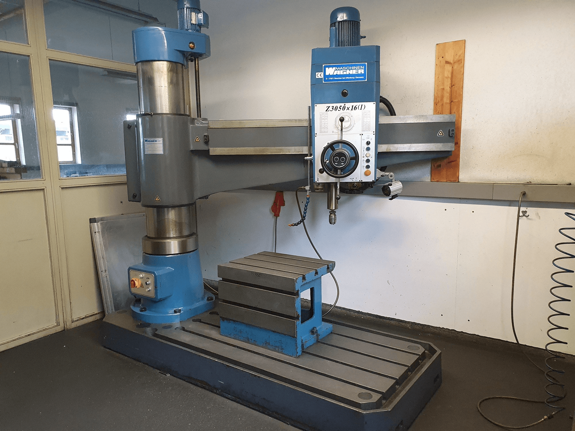 Front view of WAGNER PRC50 machine