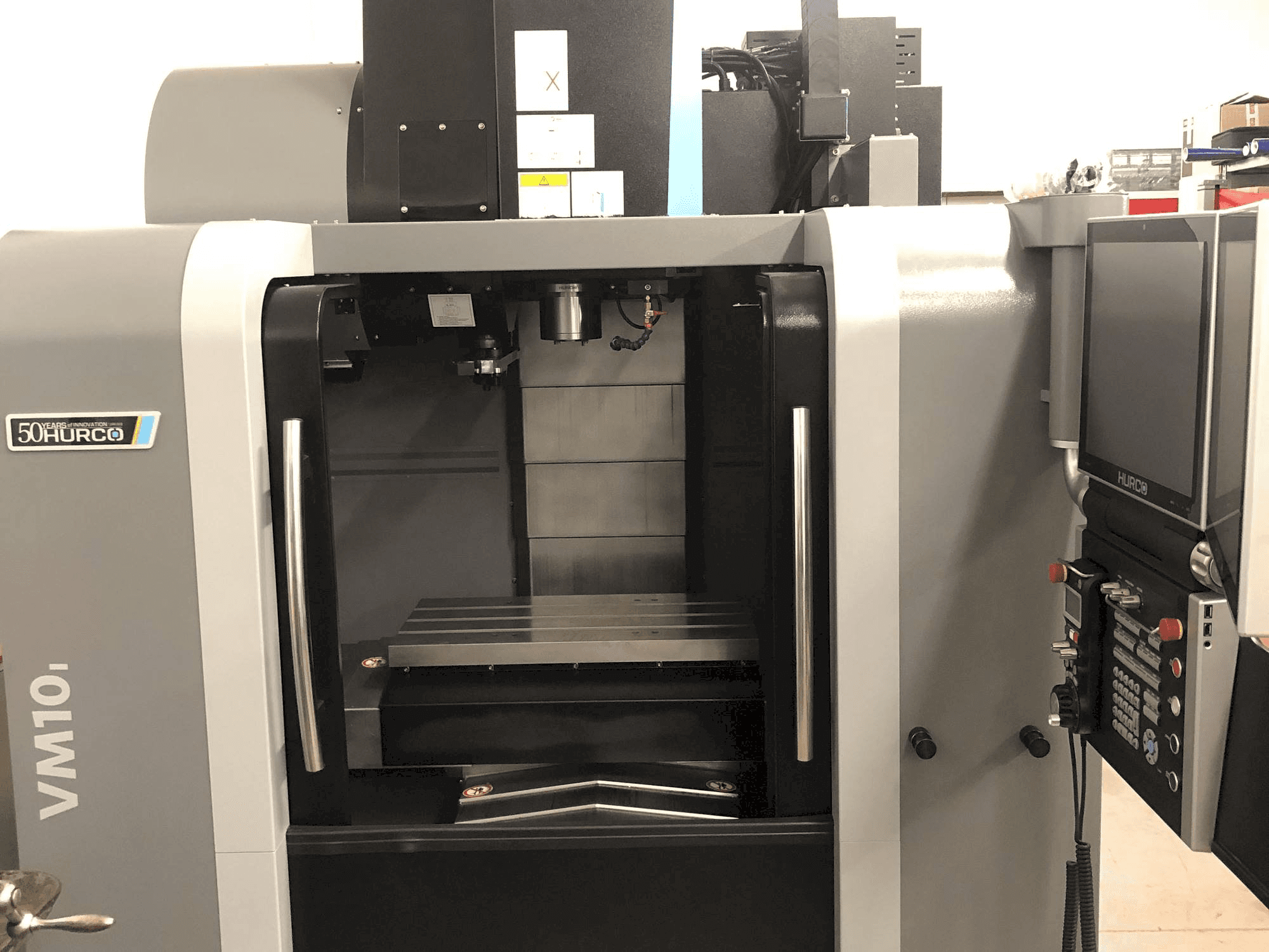 Front view of Hurco VM 10 i Plus machine