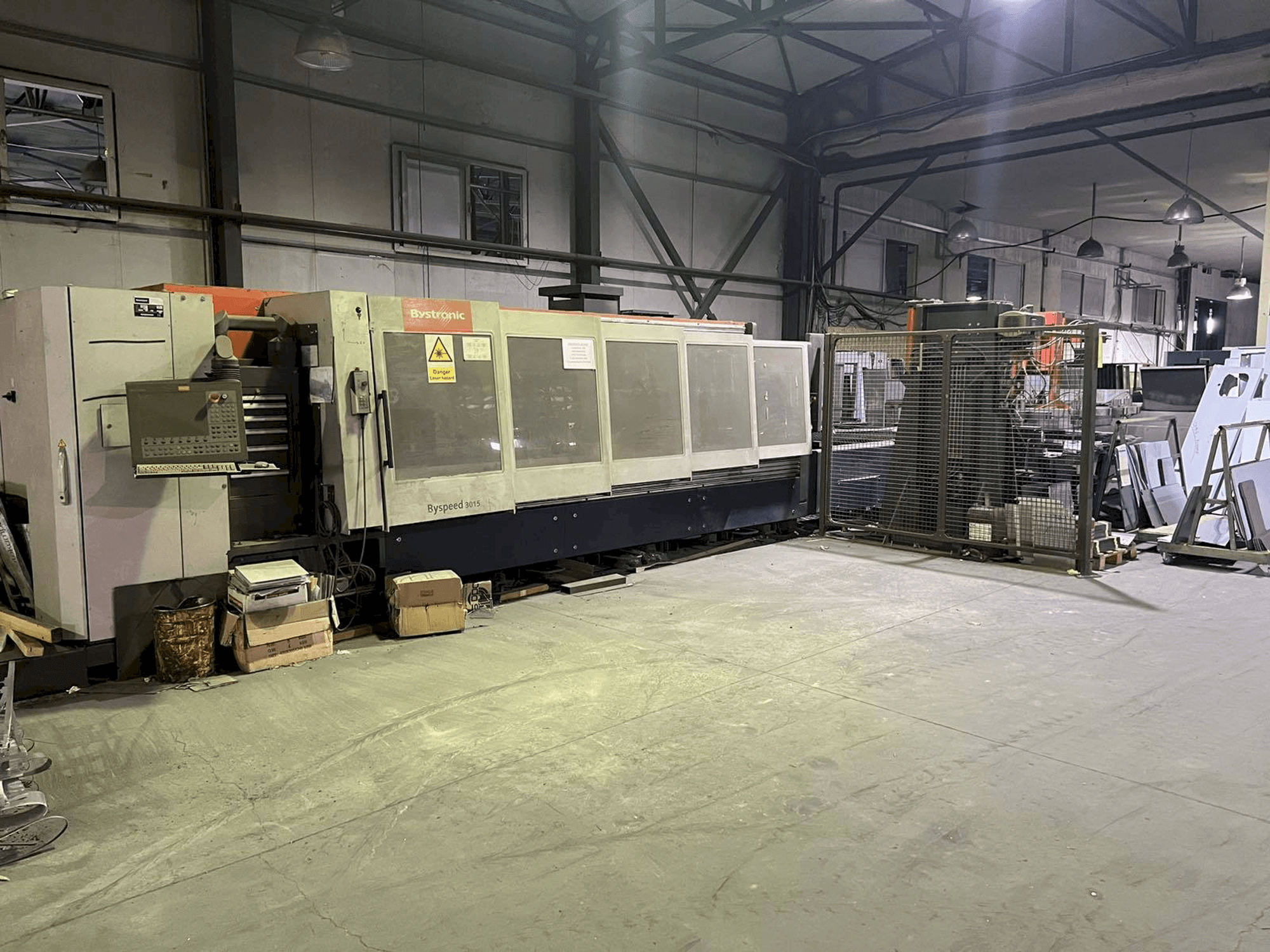 Front view of Bystronic Byspeed 3015 machine