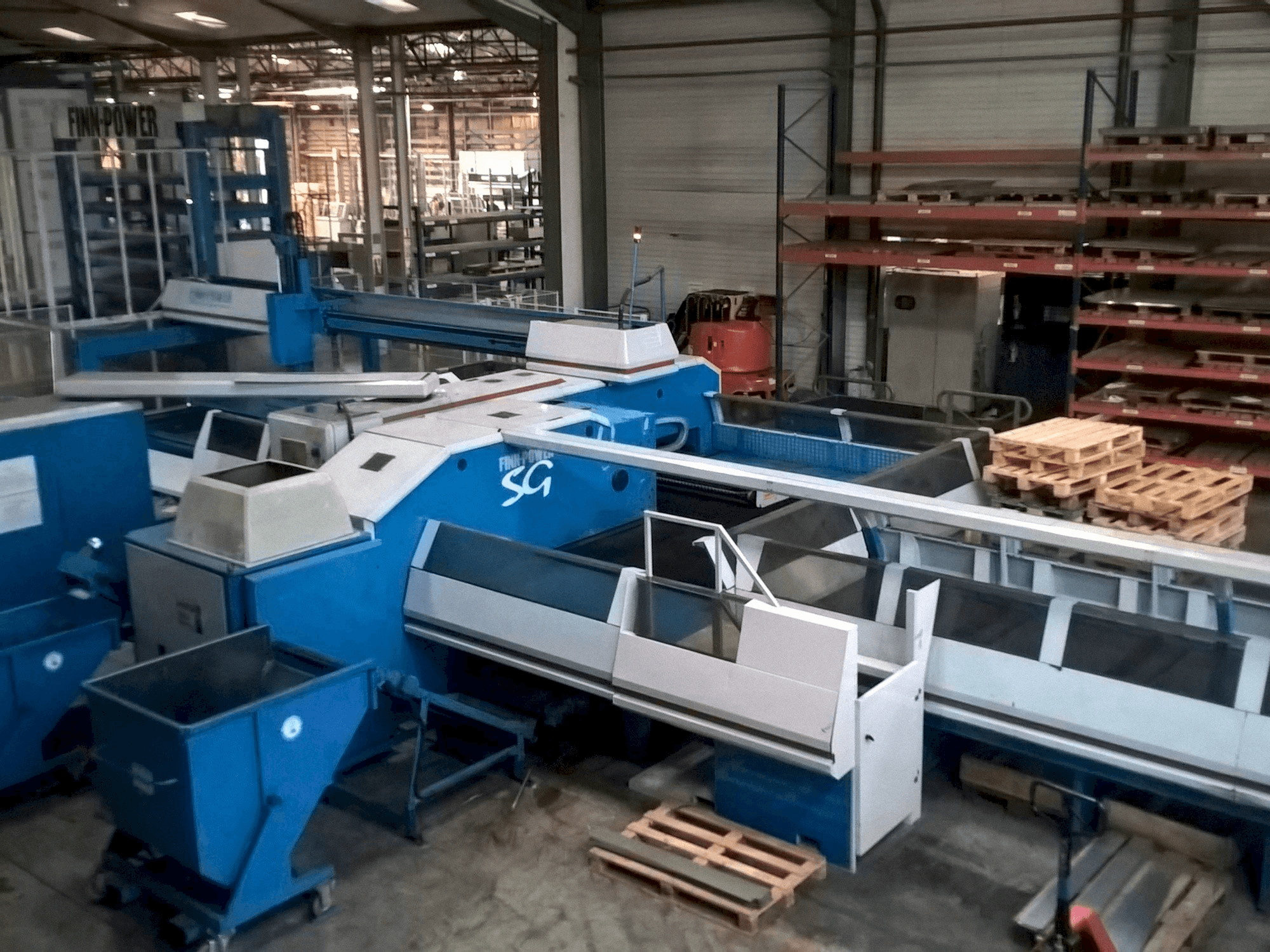 Front view of Finn-Power SG6 machine