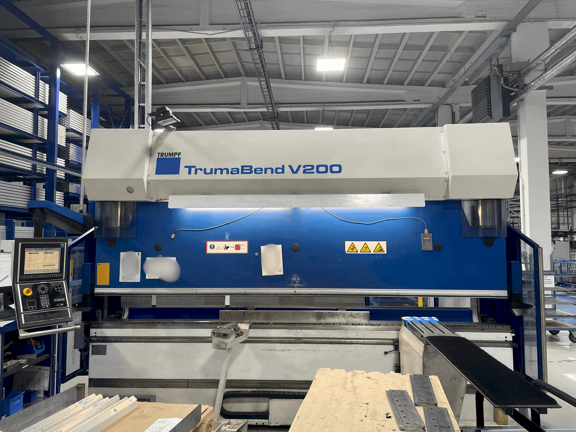 Front view of TRUMPF TrumaBend V200 machine