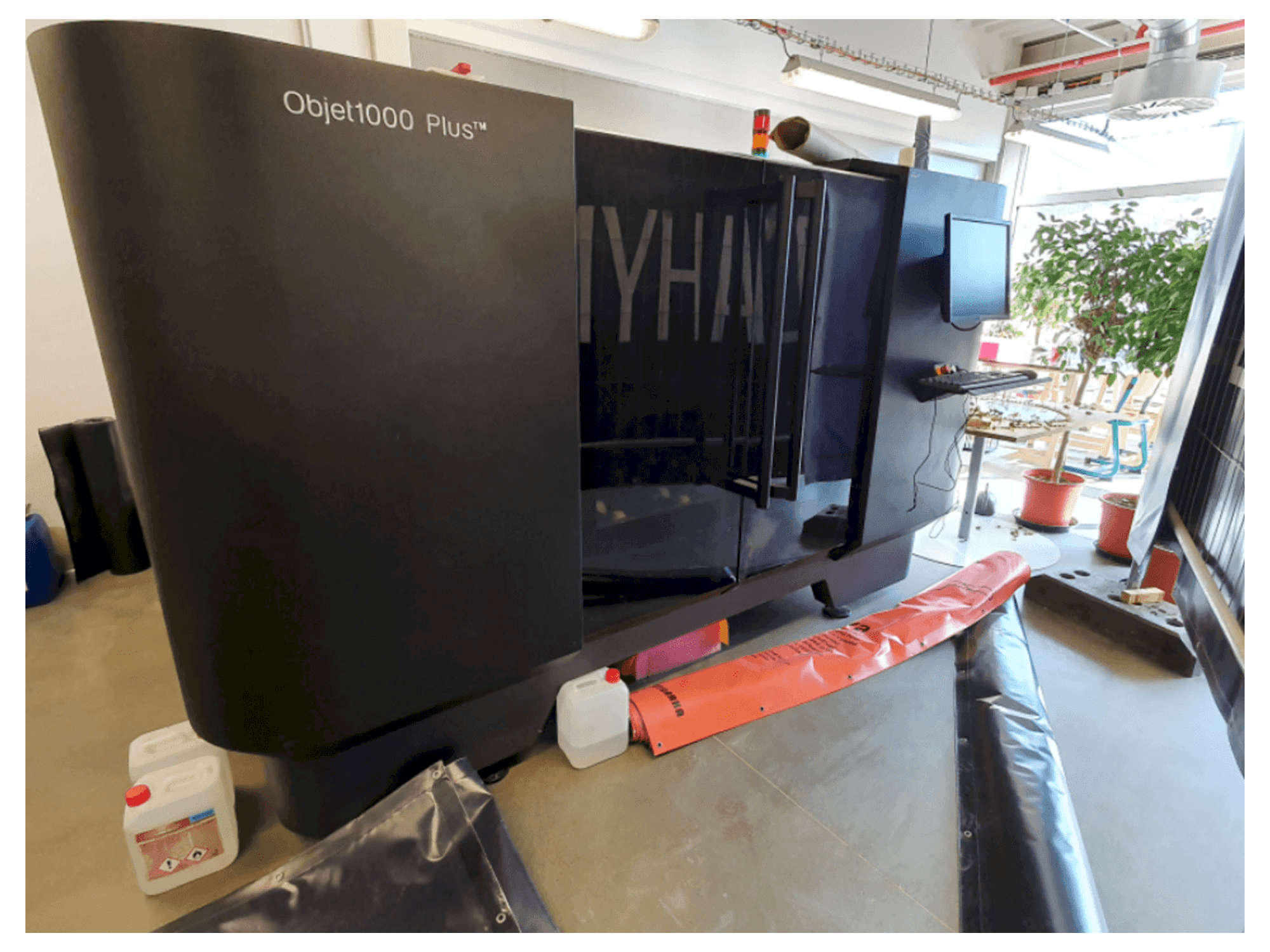 Front view of Stratasys Objet 1000 Plus machine