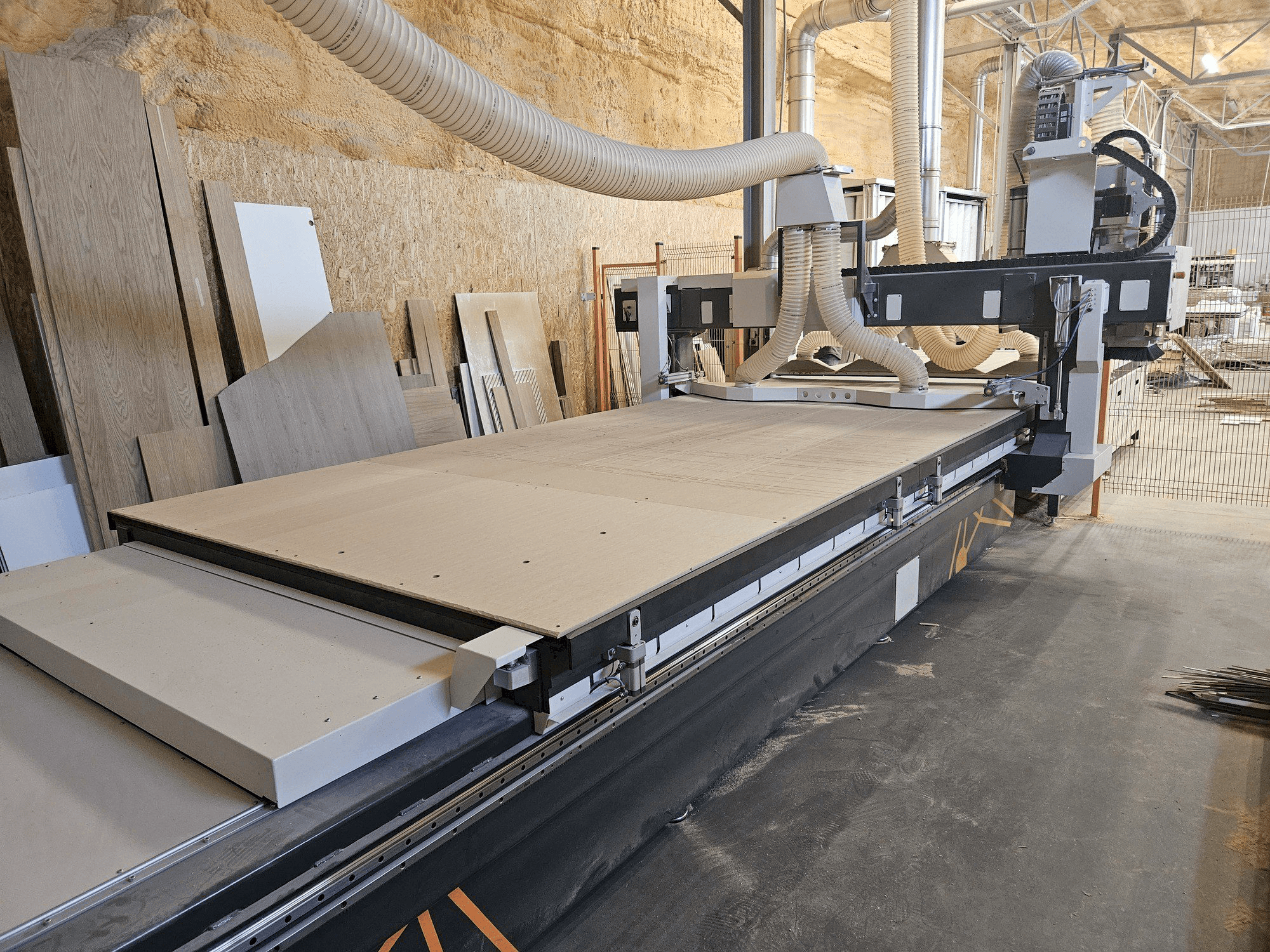 Front view of INFOTEC 4121 PRO EVO machine