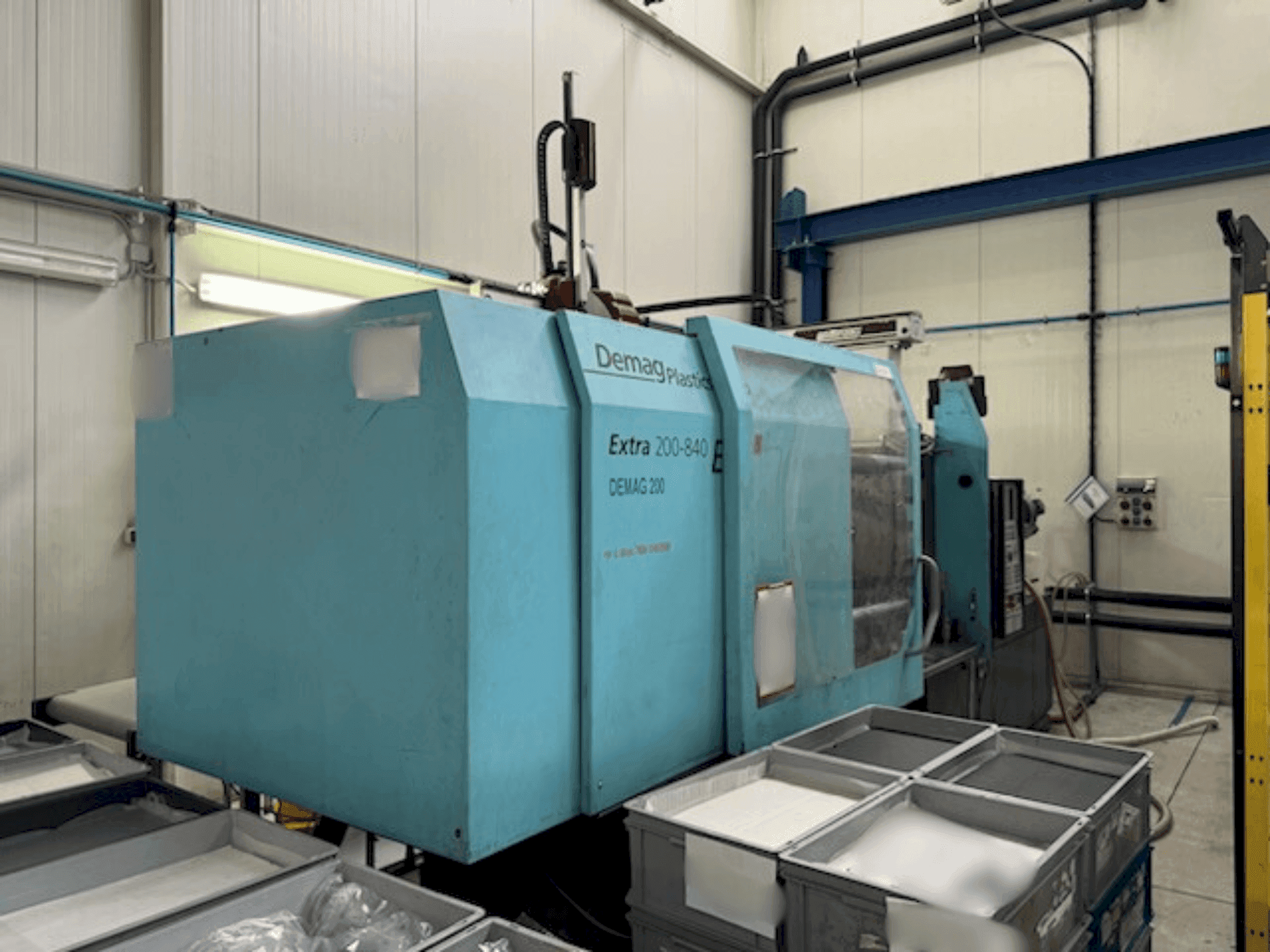 Front view of DEMAG Extra 200-840 machine