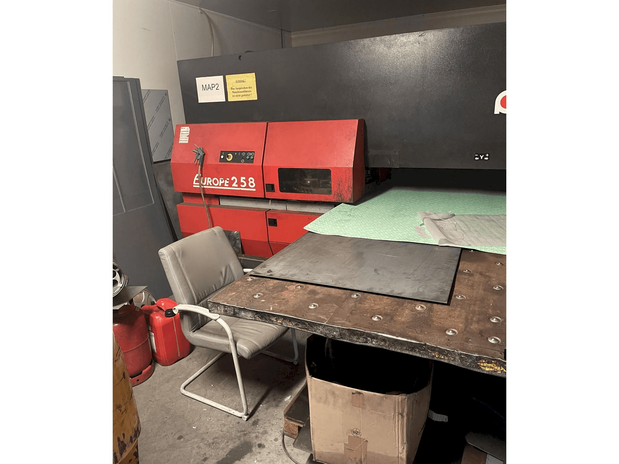 Front view of AMADA Europe 258 machine