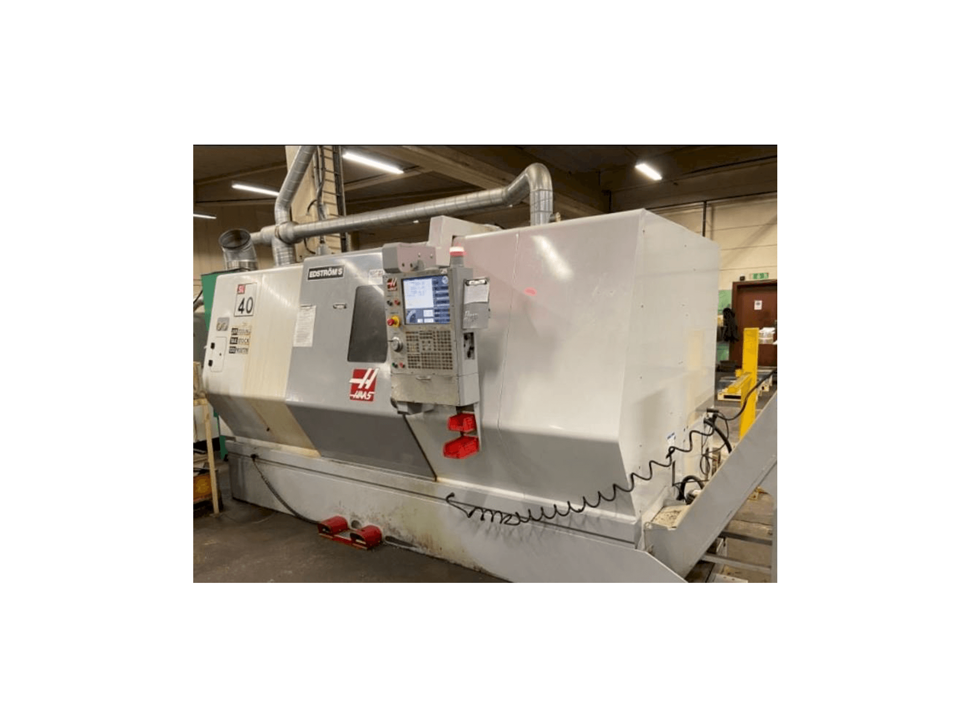 Front view of HAAS SL-40 machine