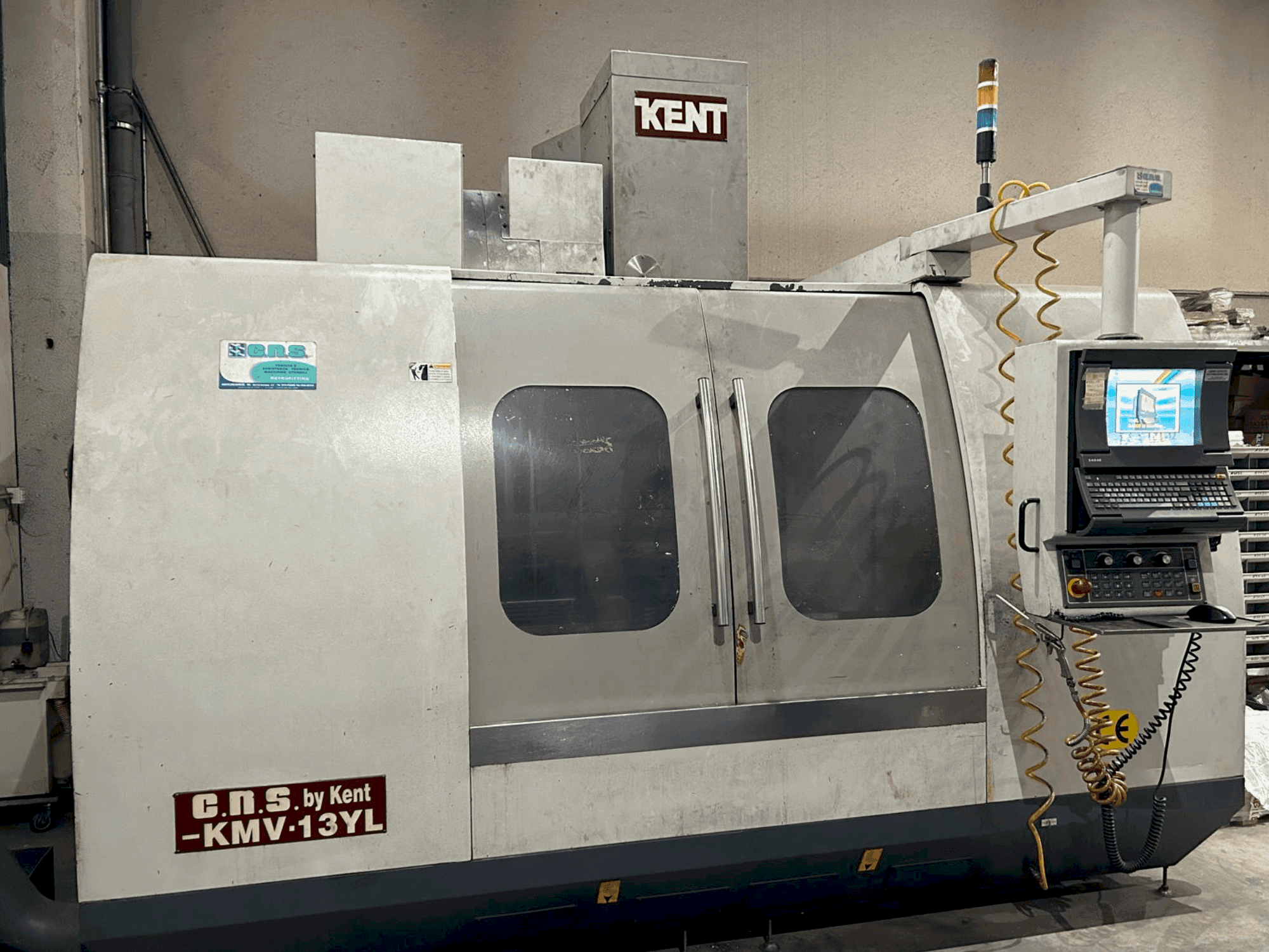 Front view of Kent KMV 13 YL machine