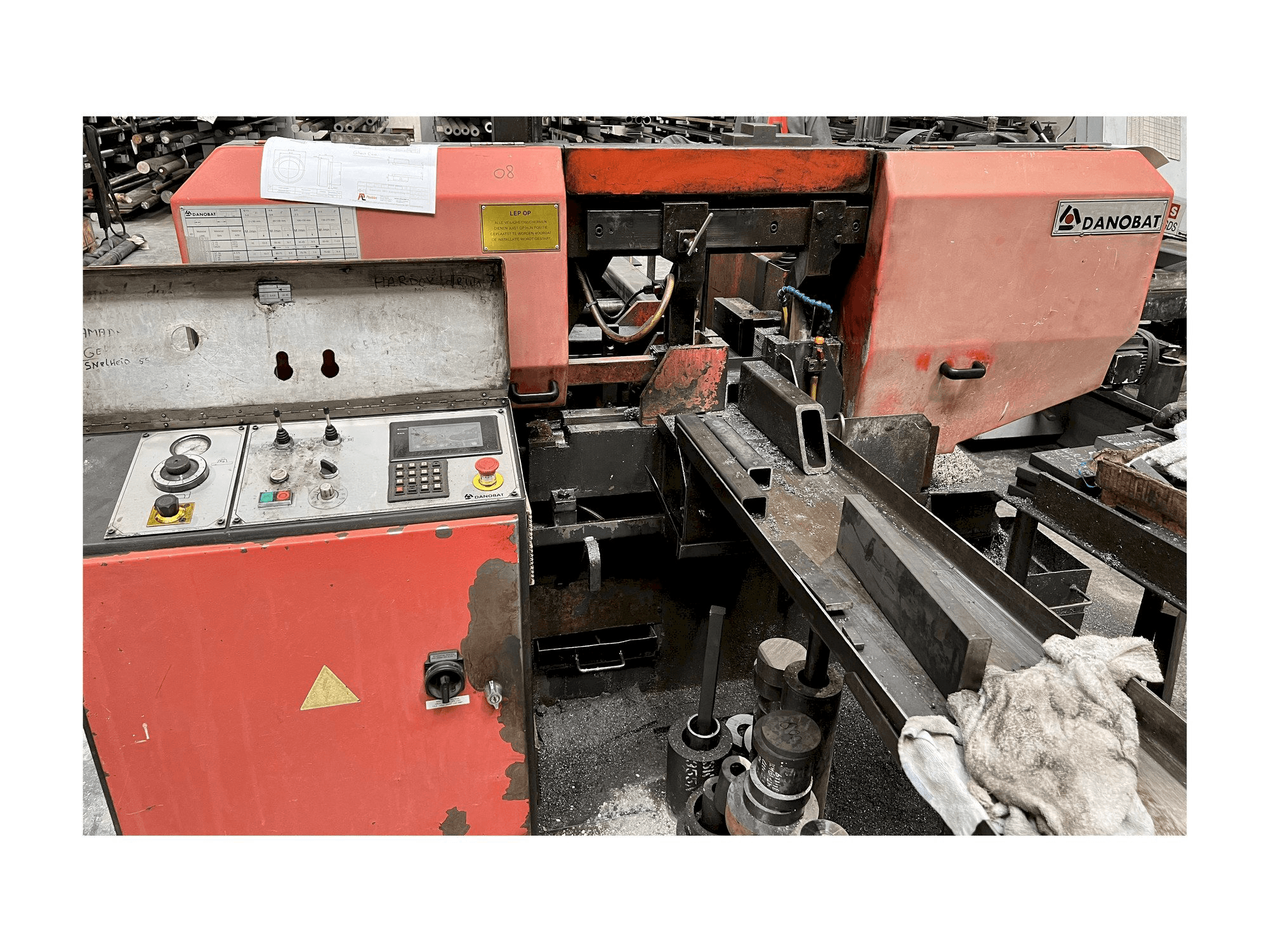 Front view of DANOBAT CR 260 AF CN machine